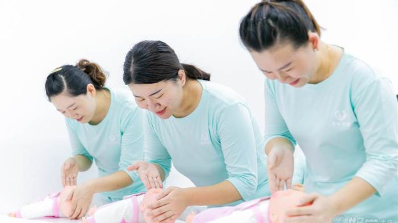 乡村母婴店奶粉进货价格，如何把握性价比？**